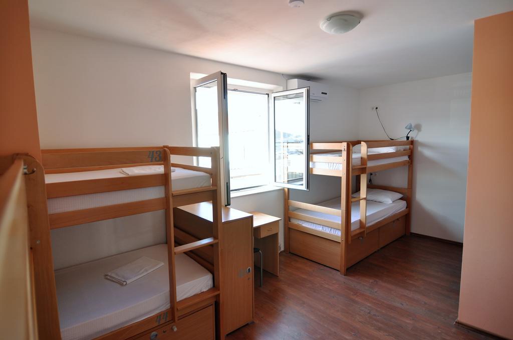 Hostel Marina Trogir Dış mekan fotoğraf